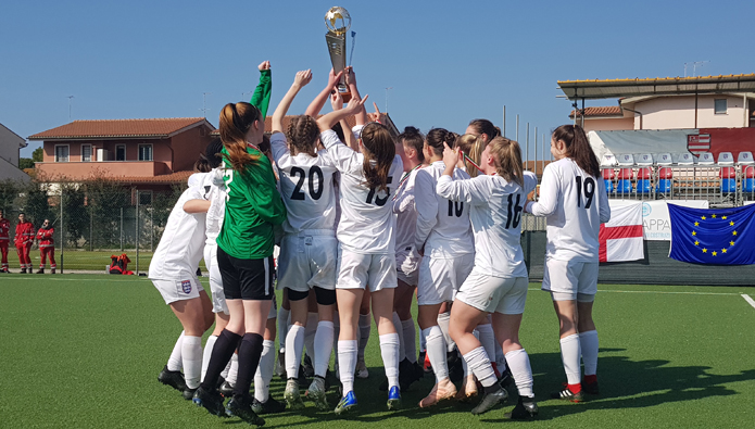 Il Calcio è Rosa, l’Inghilterra vince la finale-derby con il Galles