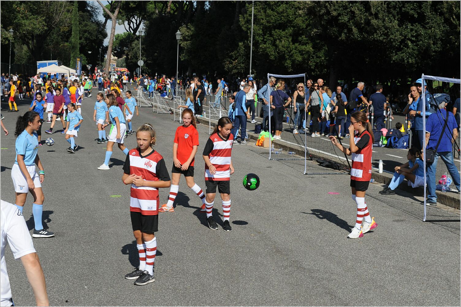 Stradacalciando, le foto della festa di Caracalla